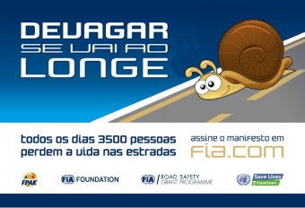 Devagar se vai ao longe